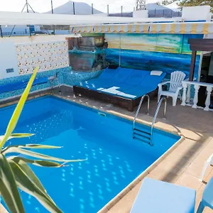  Holiday home Ity House